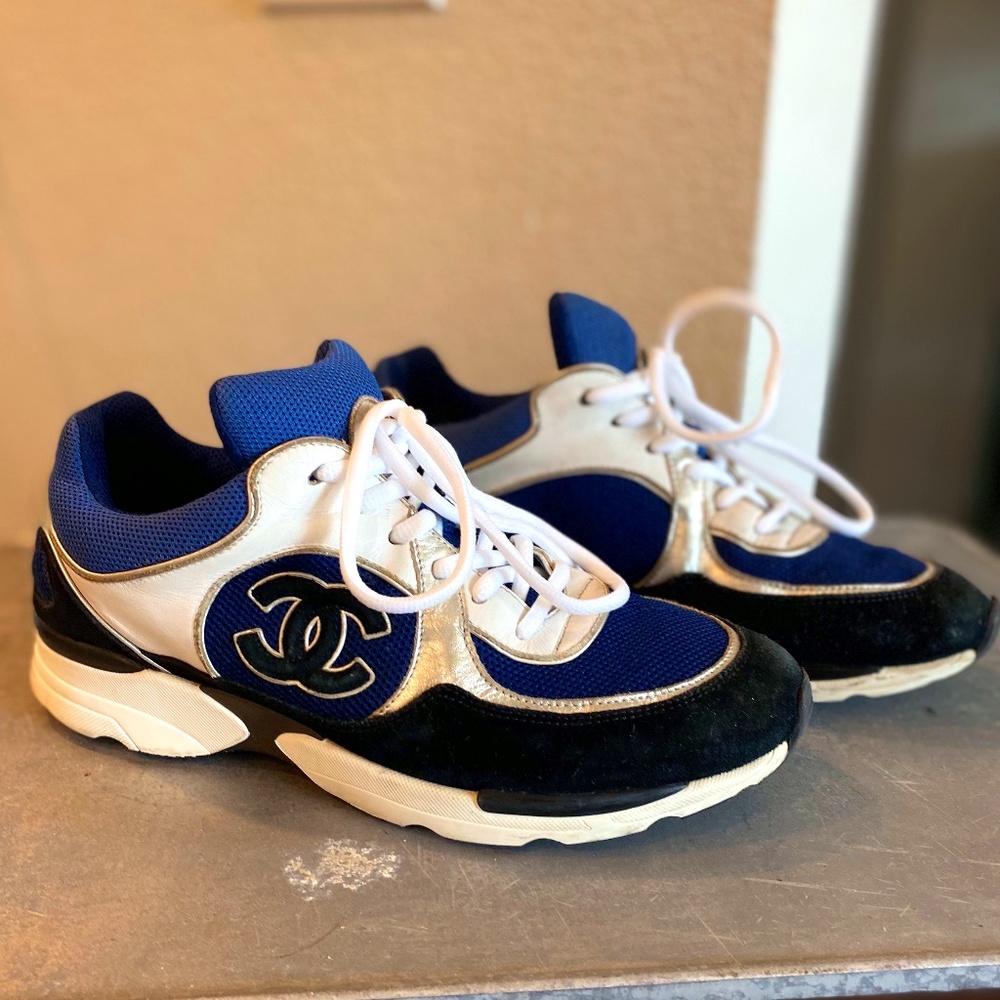 COPY - Women's Chanel Suede CC cruise suede trainer